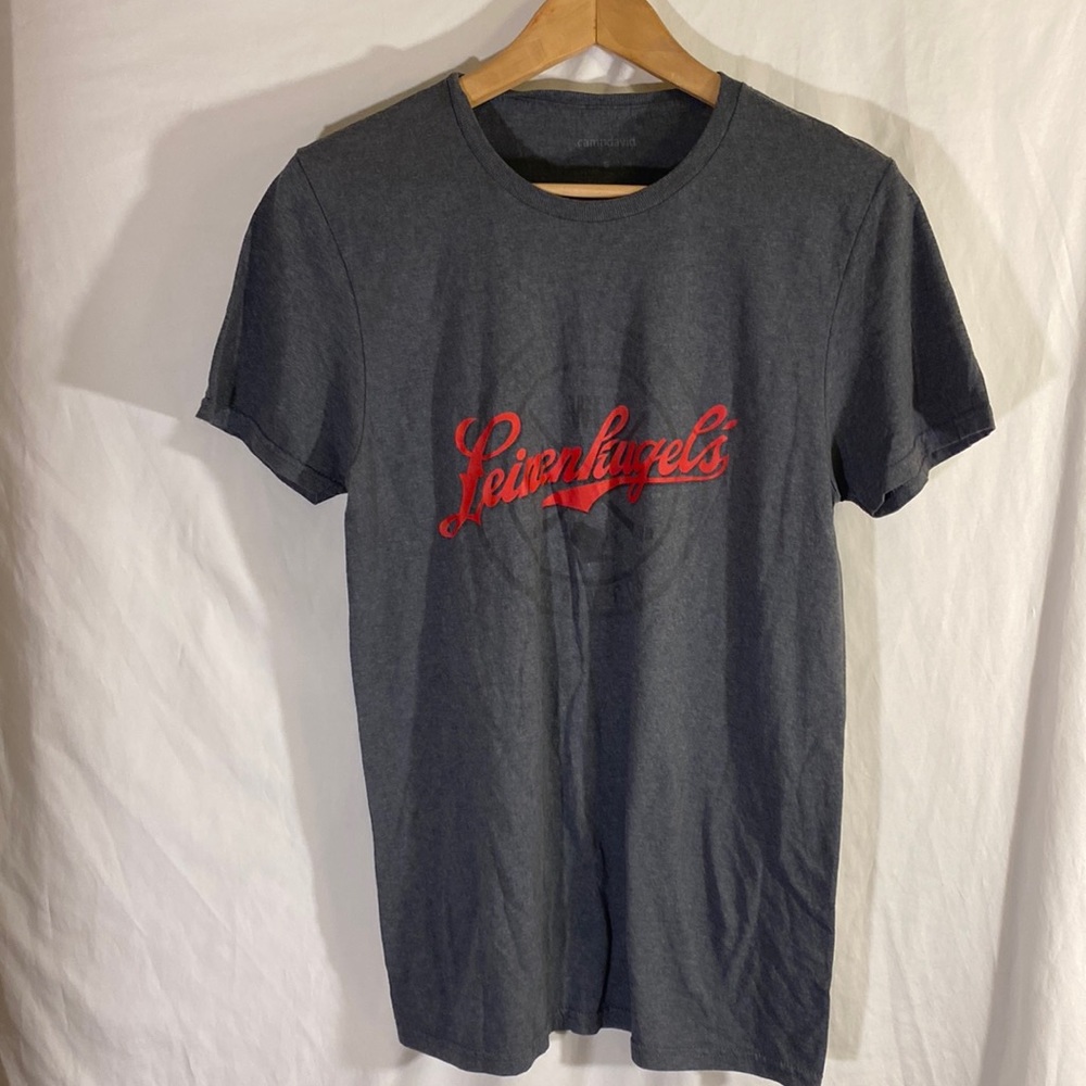 Leinenkugel woman’s tee size S.